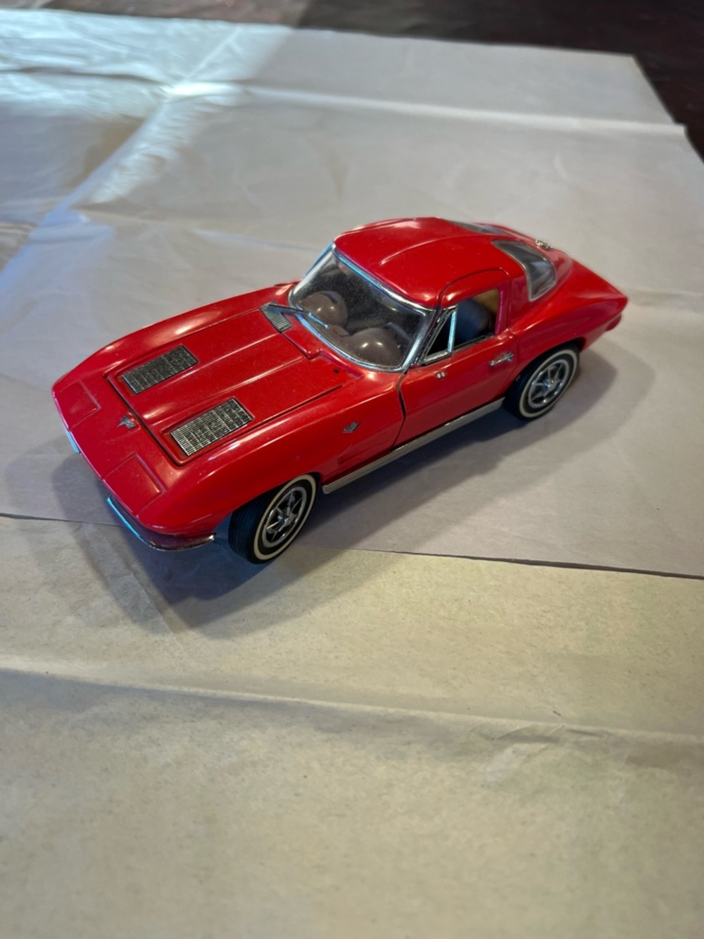 1963 Chevy Corvette stingray- Die-Cast Sports Model